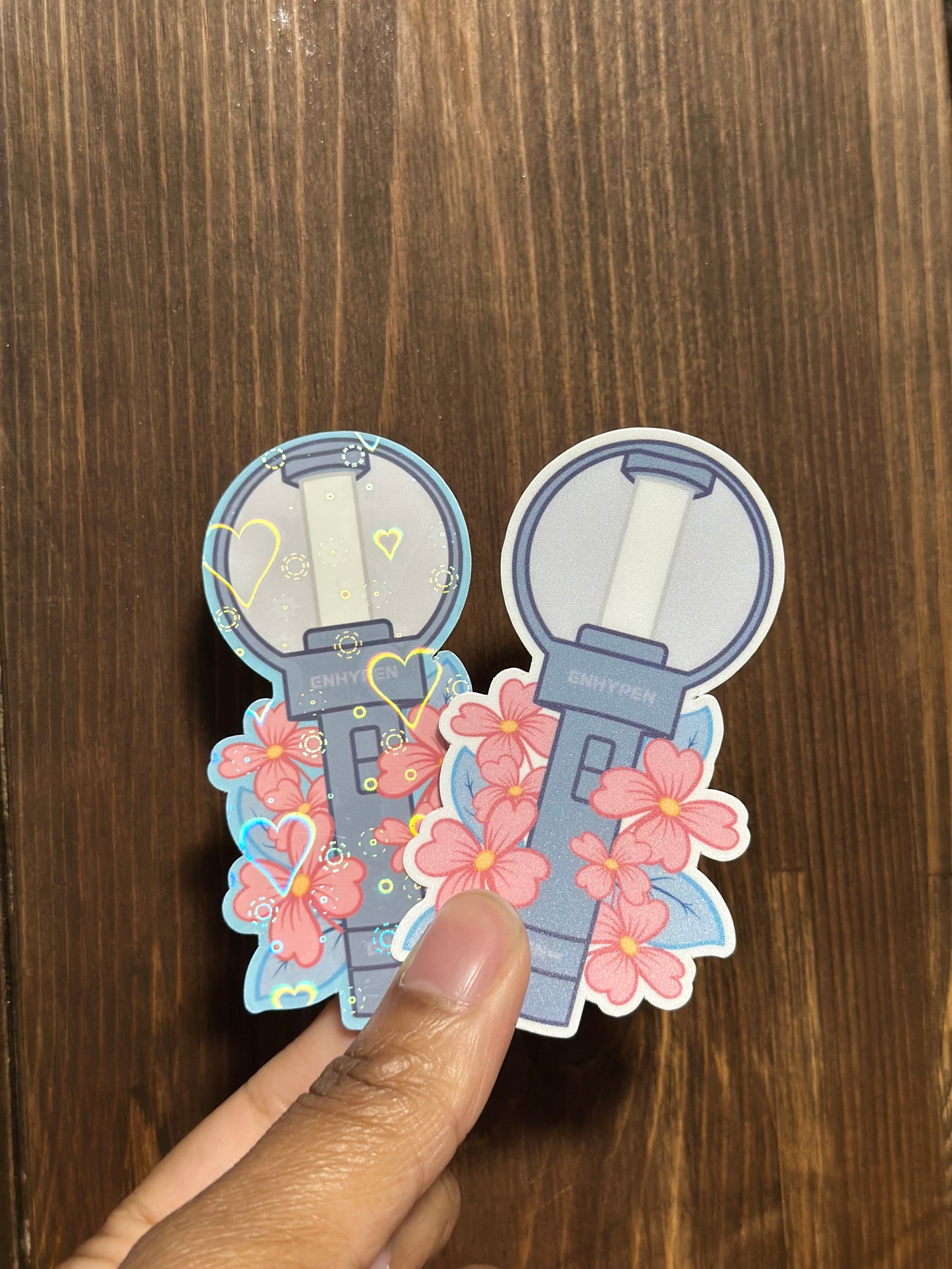 π‘ K-Pop Light Stick Vinyl Sticker β Holographic or Matte! πΆ