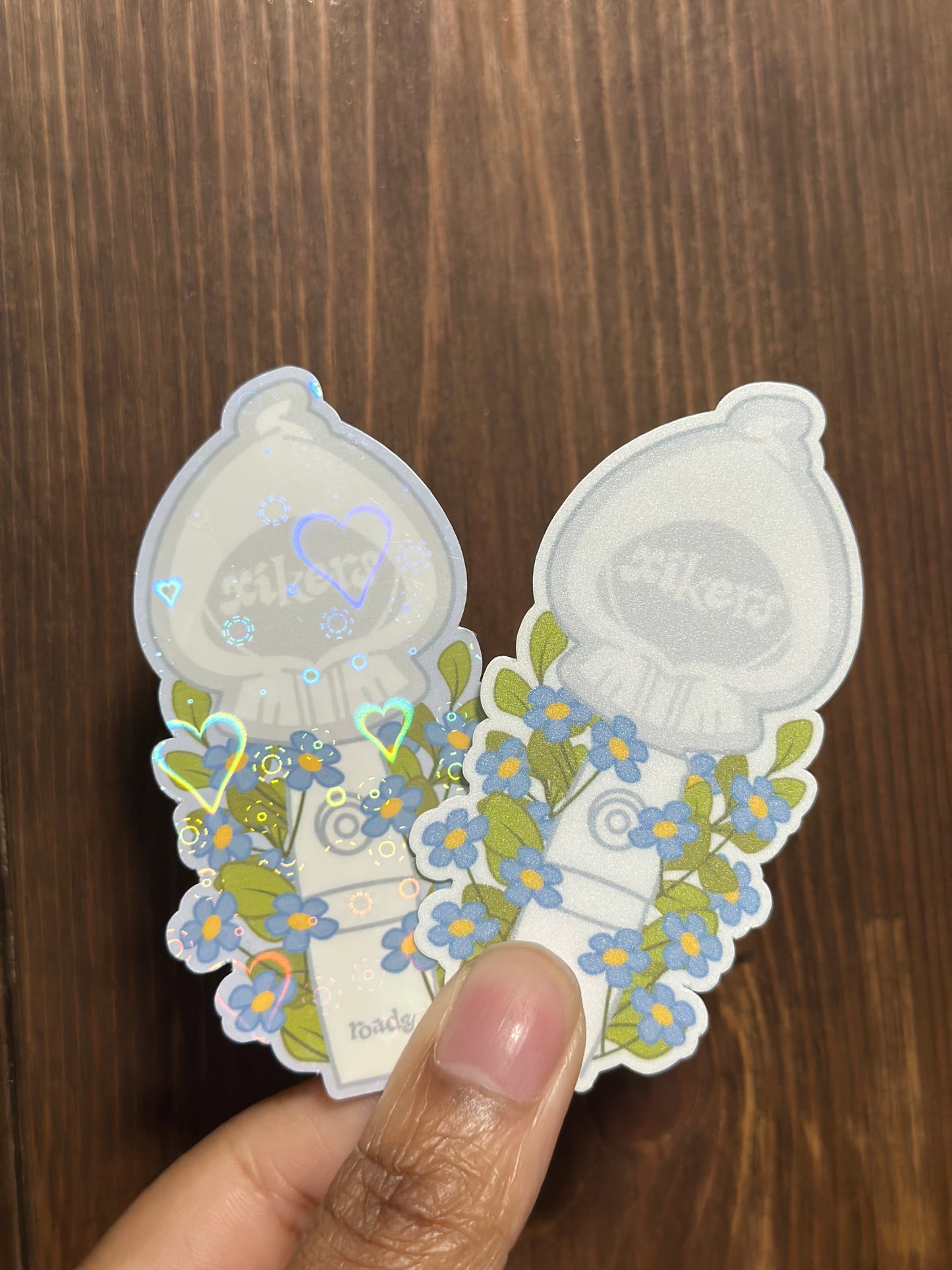 π‘ K-Pop Light Stick Vinyl Sticker β Holographic or Matte! πΆ