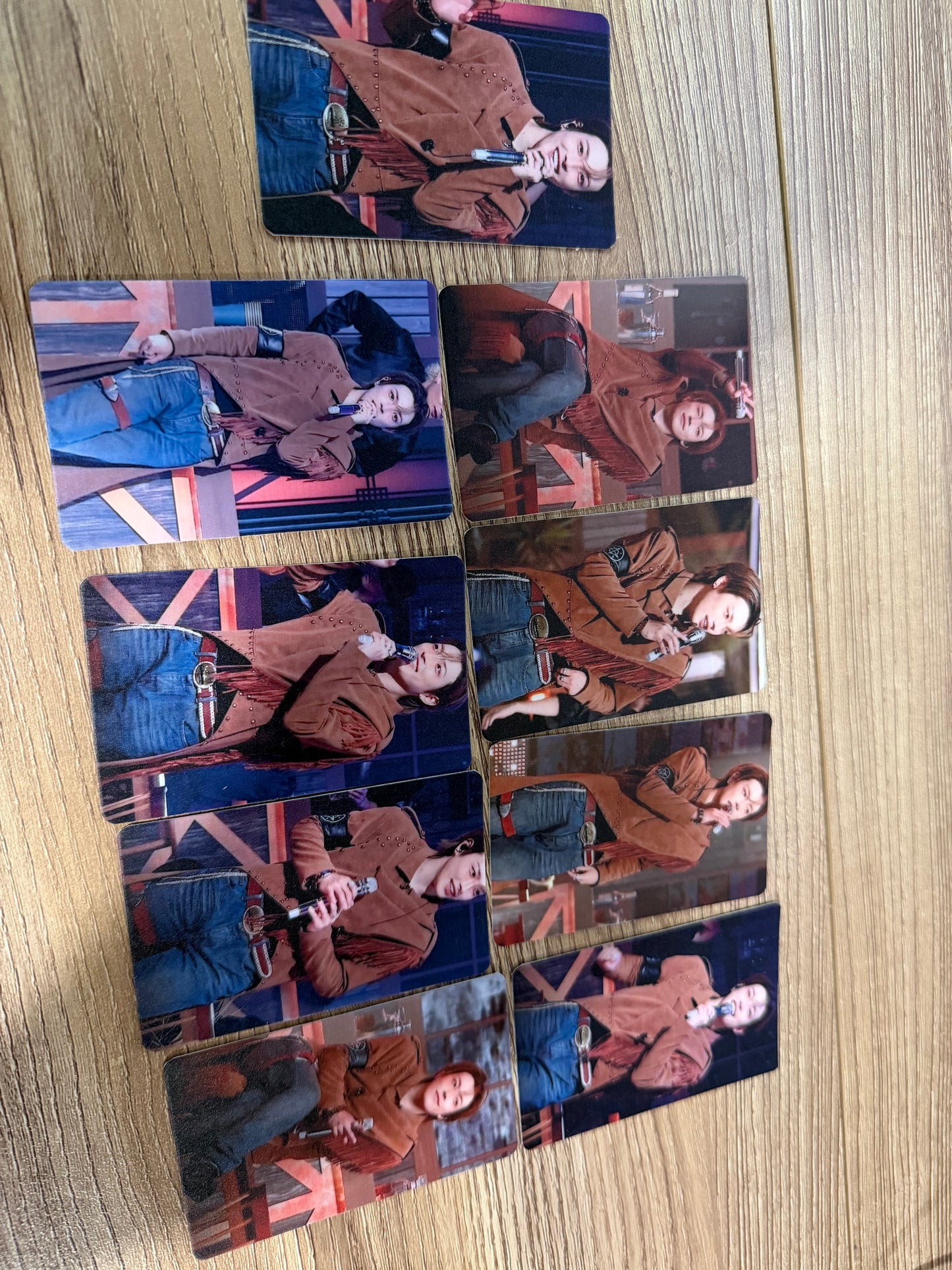 ATEEZ – Hongjoong Cowboy Western Lomo Set