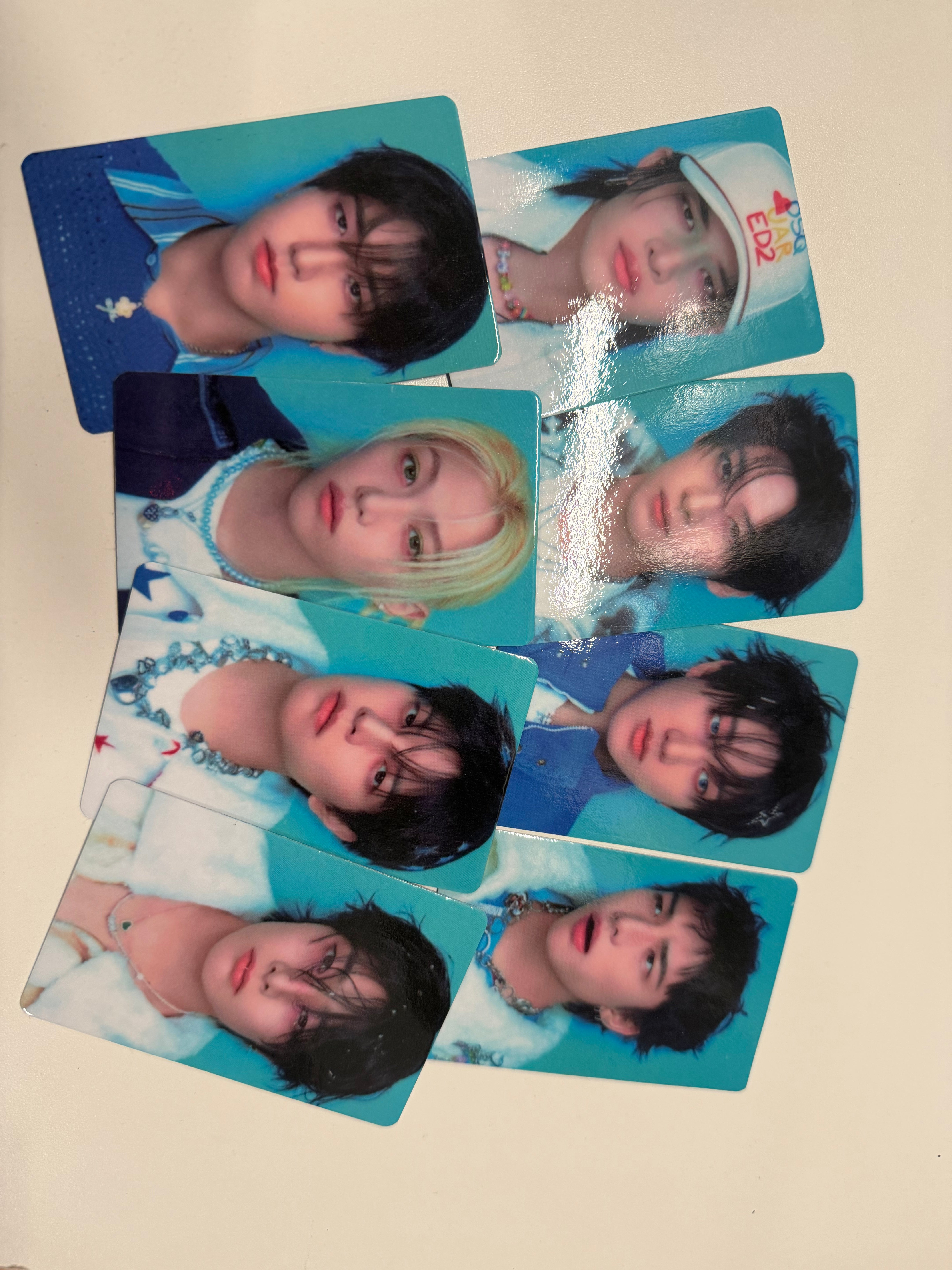 ⭐ Stray Kids Season’s Greeting Lomo Photocards