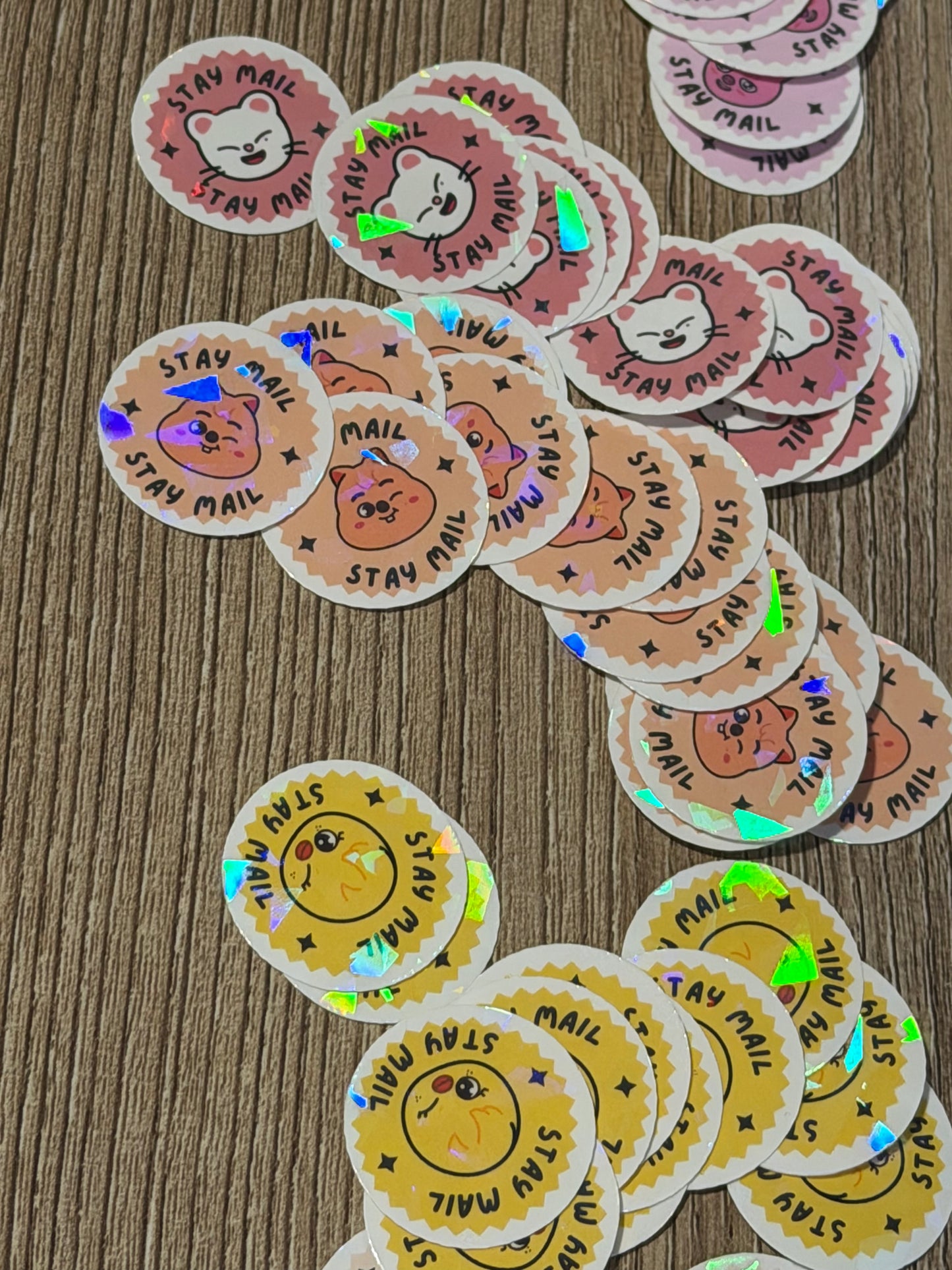 💌 Stay Mail Shipping Stickers Round Edition